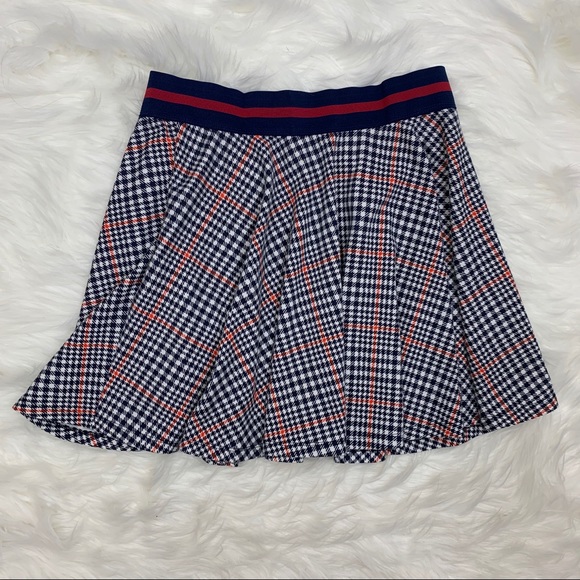 Houndstooth Preppy Skater Skirt - Picture 2 of 5